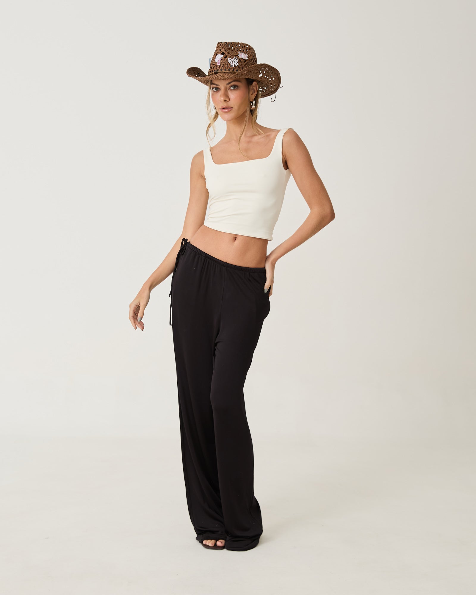 CALÇA RACHEL- MALHA ACETINADA
