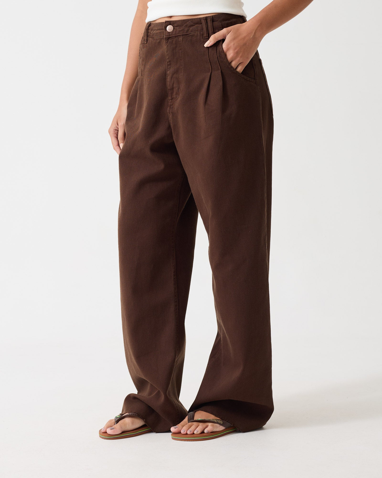 CALÇA CLHOE MARROM - DENIM