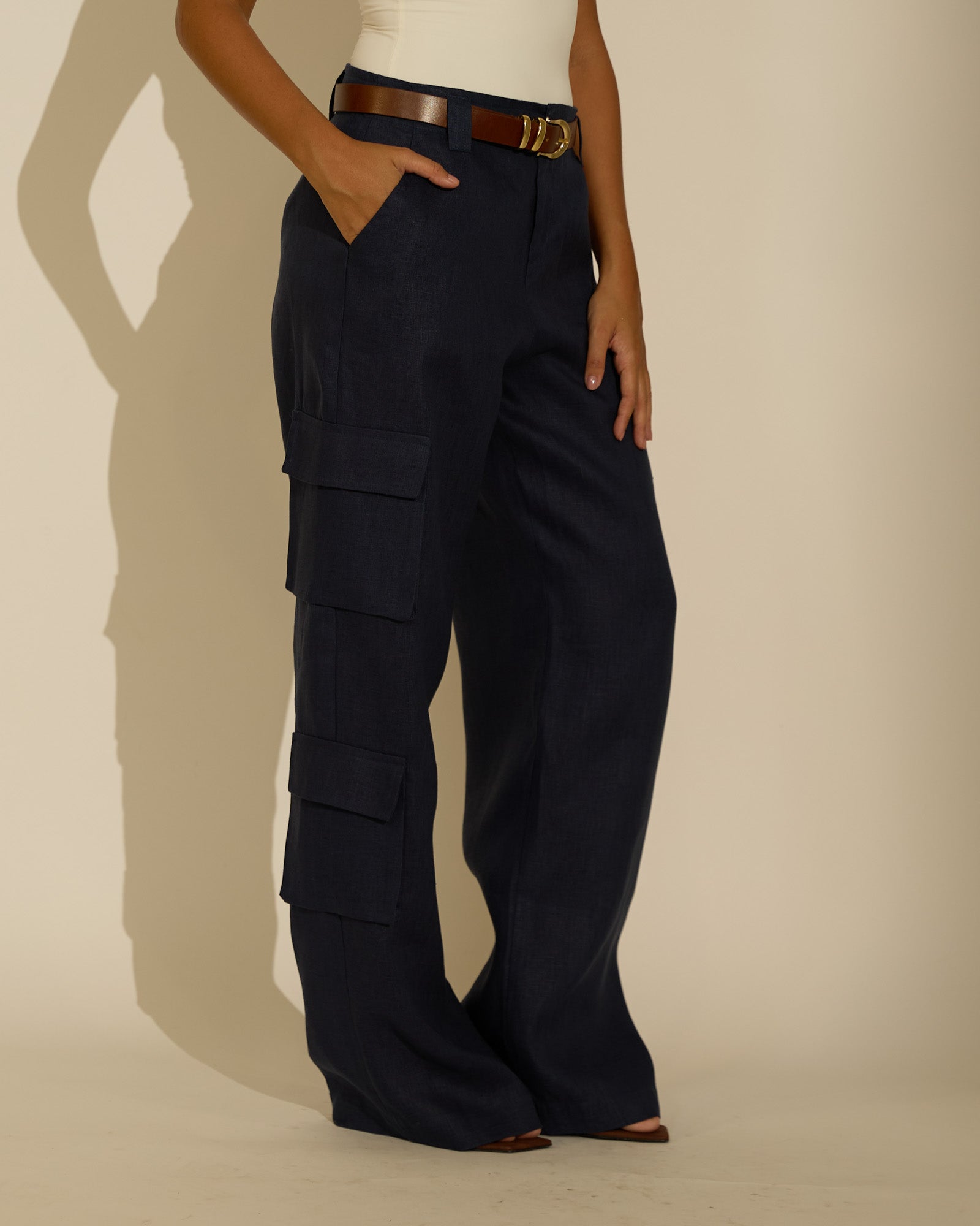 CALÇA CARGO NINA - 100% LINHO