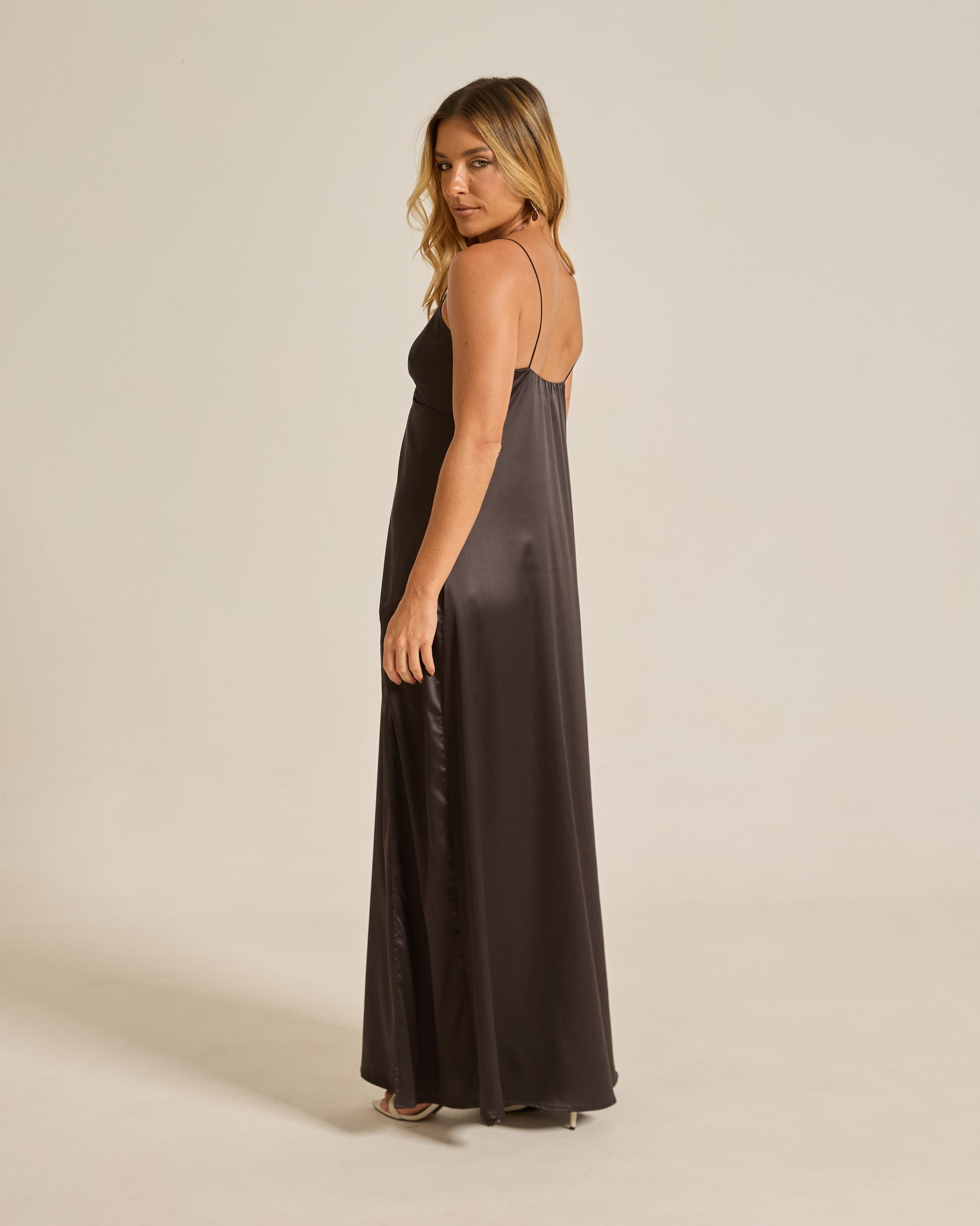 VESTIDO ÍSIS - ACETINADO