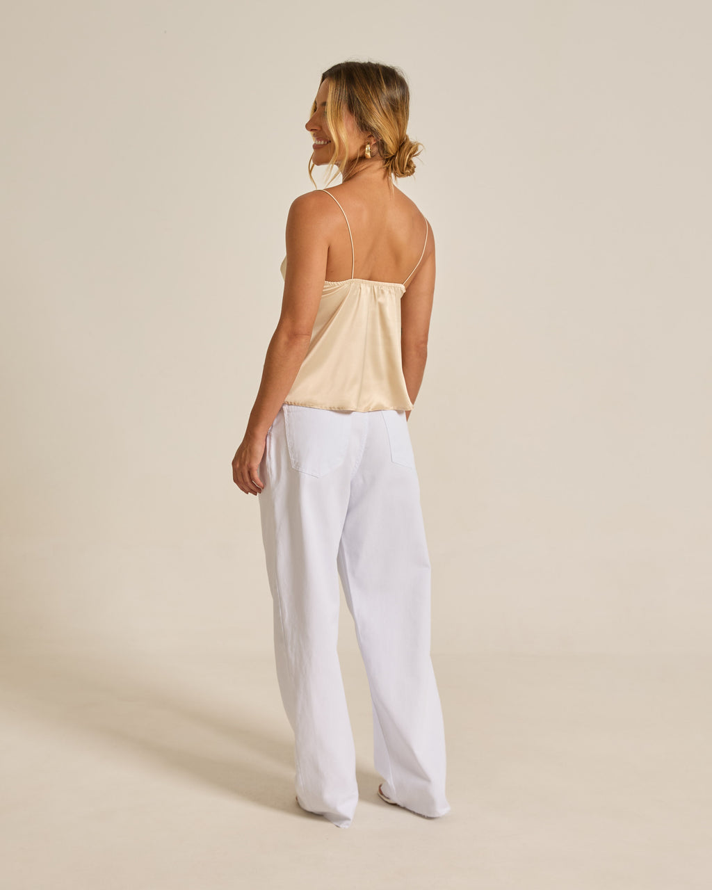 CAMISETA ÍSIS - ACETINADA